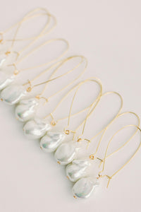 Natural Pearl Minimalist Threader Earrings