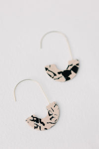 Black and White Marble Threaders